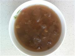清爽一夏-绿豆银耳汤的热量
