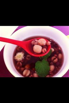 莲子薏米红豆汤