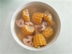玉米莲藕排骨汤