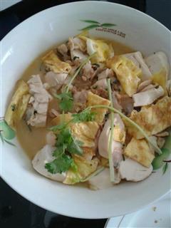 蛋皮文蛤豆腐汤
