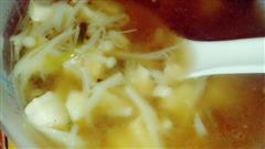 开胃金针菇豆腐汤