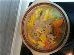 玉米东瓜排骨汤的热量