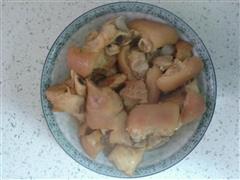 红烧猪手  十  鲜菇汤