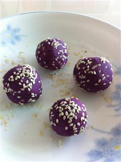 果仁紫薯球