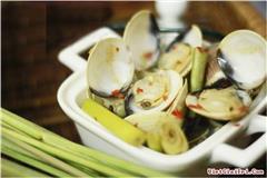 越南夜美食-蛤蜊滚香茅