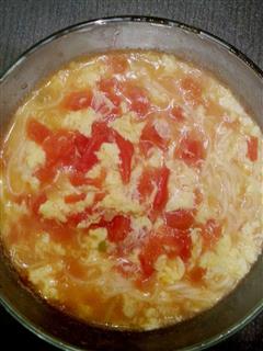 西红柿鸡蛋面的热量