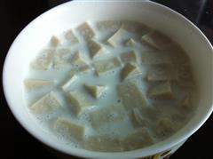 豆腐牛奶汤