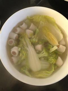 鱼丸蔬菜汤