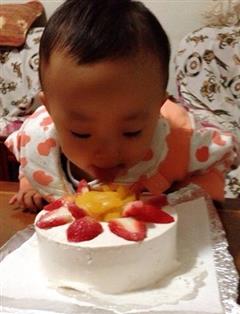 草莓黄桃慕斯蛋糕