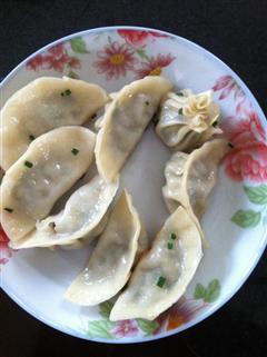 猪肉荠菜冬笋煎饺