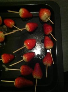 冰糖葫芦-草莓版的热量