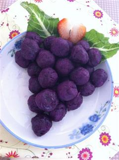 紫薯葡萄造型甜点