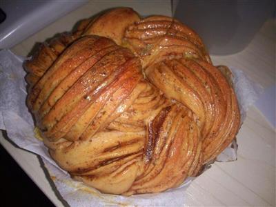 肉桂红糖花式面包