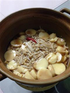 金针菇日本豆腐煲
