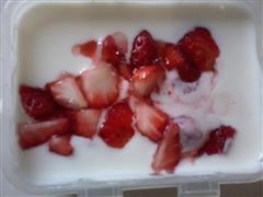 自制草莓酸奶