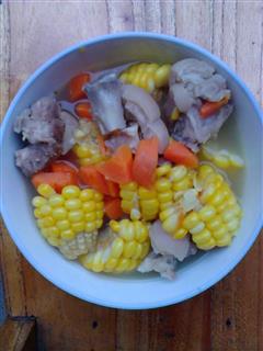 玉米胡萝卜猪蹄汤