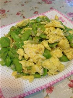 蚕豆米炒鸡蛋