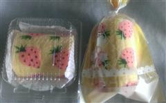 彩绘草莓蛋糕卷