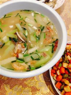 西葫芦蛤蜊虾干汤