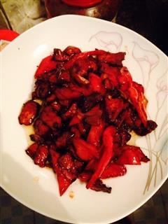 红辣椒炒肉