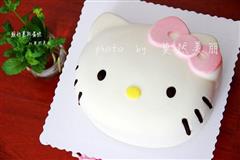 萌一夏-kitty酸奶慕斯蛋糕