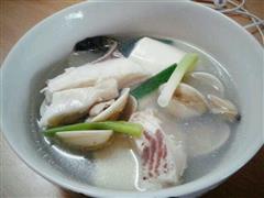 白贝鱼片豆腐汤