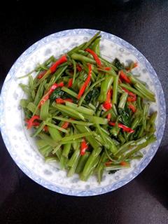 蒜蓉红椒炒空心菜