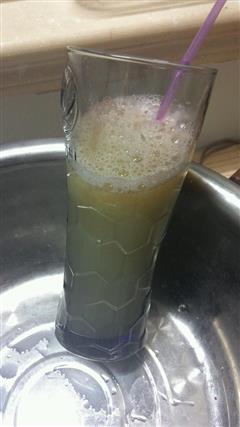 原汁机做西瓜汁 黄瓜雪梨汁