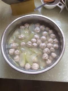 减肥午餐-冬瓜丸子汤