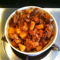 土豆炖鸡腿的热量