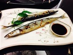 日式盐烤秋刀鱼的热量