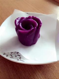 紫薯玫瑰花的热量