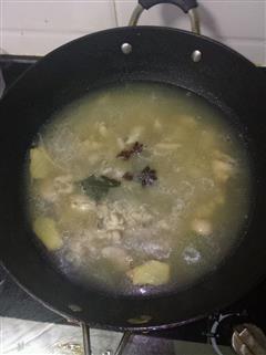鸡腿粉条汤