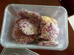 奶香芝麻紫薯饼