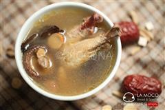 补气除湿-芪苓香菇鸡汤的热量