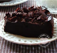 香醇黑巧克力蛋糕的热量