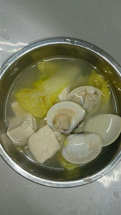 蛤蜊大白菜豆腐汤