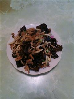 木耳蘑菇炒肉片
