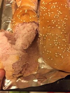 紫薯奶香面包