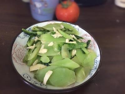 素炒莴笋-哥本哈根减肥餐芹菜替代菜谱