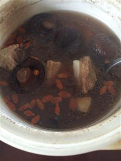 冬菇排骨汤的热量