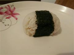 豆豉鱼紫菜包饭