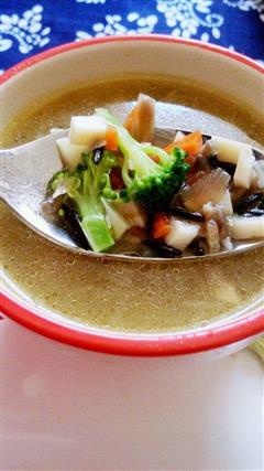 双菇西兰花洋葱菰米汤