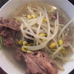 黄豆芽鸡架汤