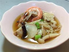菌菇鲜虾汤—冬季暖身