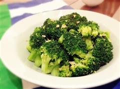 素食主义-抗癌强身的-麻油香蒜西兰花