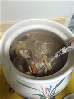 菌菇排骨汤的热量