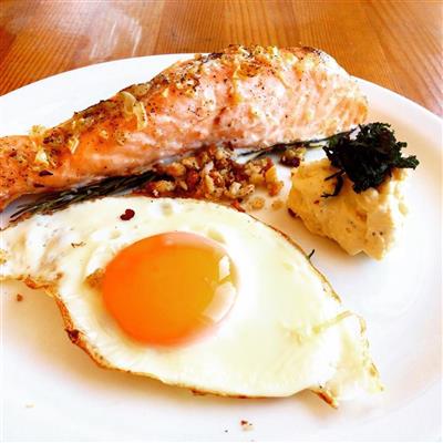 吃货减肥餐-高蛋白低脂香烤三文鱼