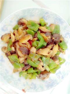 青椒炒香菇