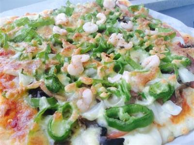 超简单火腿虾仁披萨-用烤箱自带烤盘